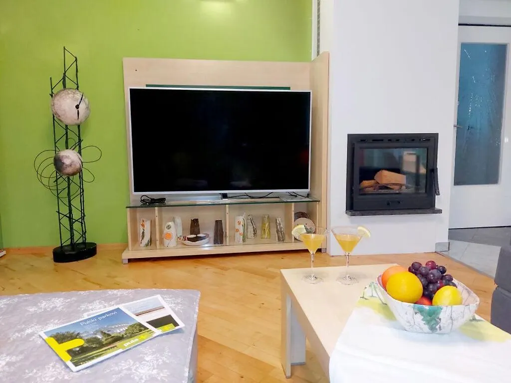 Art Appartement Pula Holiday home